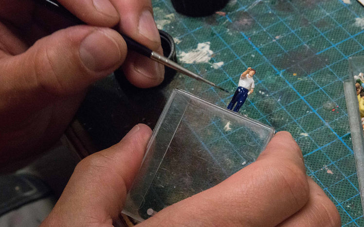 Content Modellbau Figur Bemalen