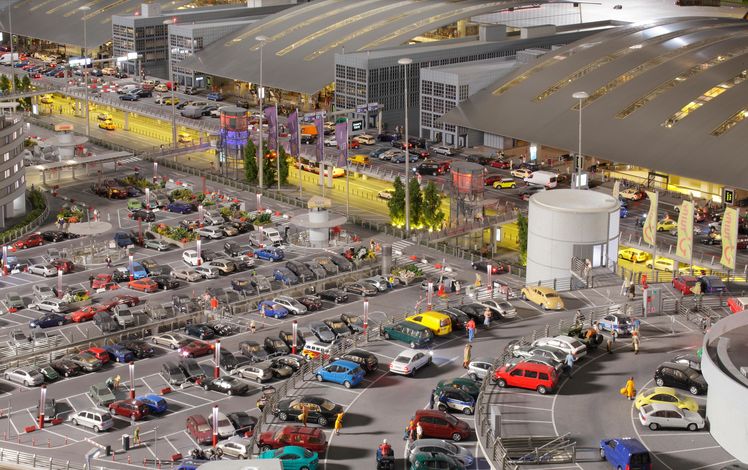Flughafen Parkplatz Terminals