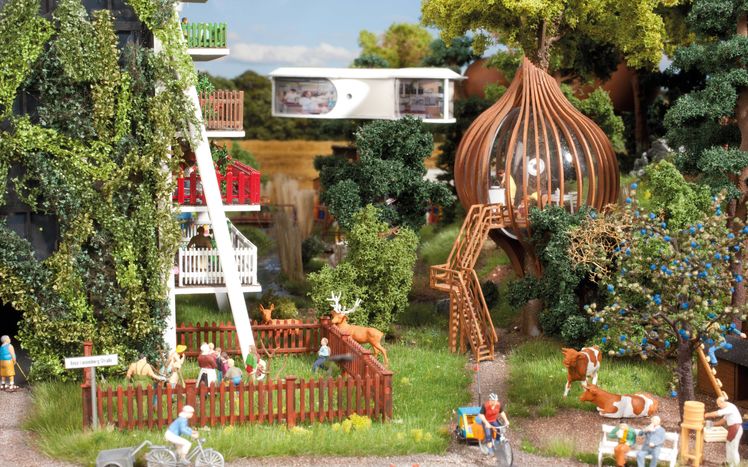 Utopia 2013 Linke Baumhaus