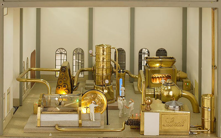 Schweiz Schokofabrik Herste1