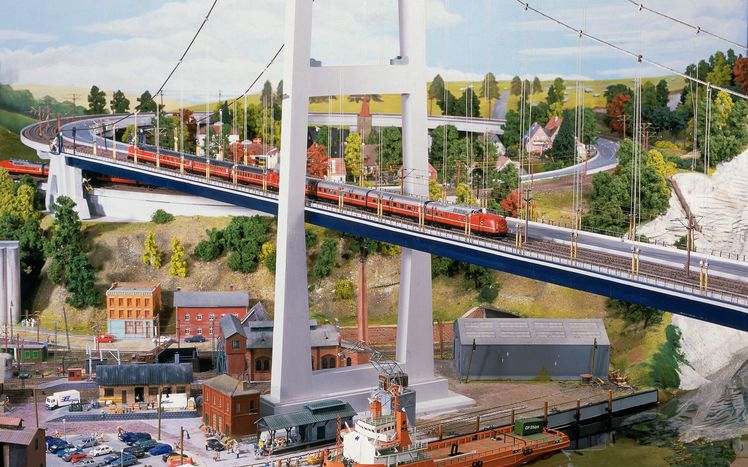 Skandinavien Storebæltbrücke Zug