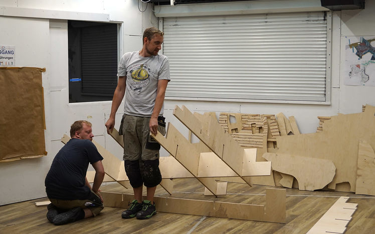 Wb 03 2018 Nr 932 Tisch Monaco