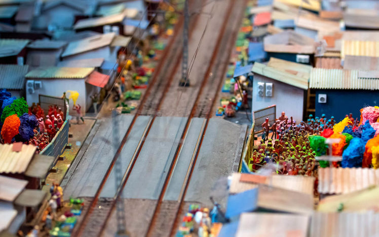 Welt von oben huetten farbenfest